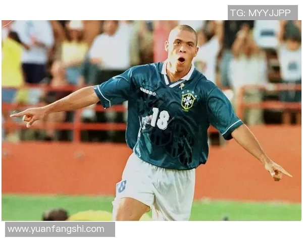 叫鹏的足球明星名字揭秘他们在绿茵场上的传奇故事与成就