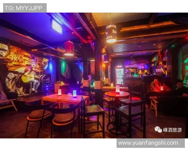 足球明星甜蜜约会逛街日常揭秘浪漫生活背后的真实故事